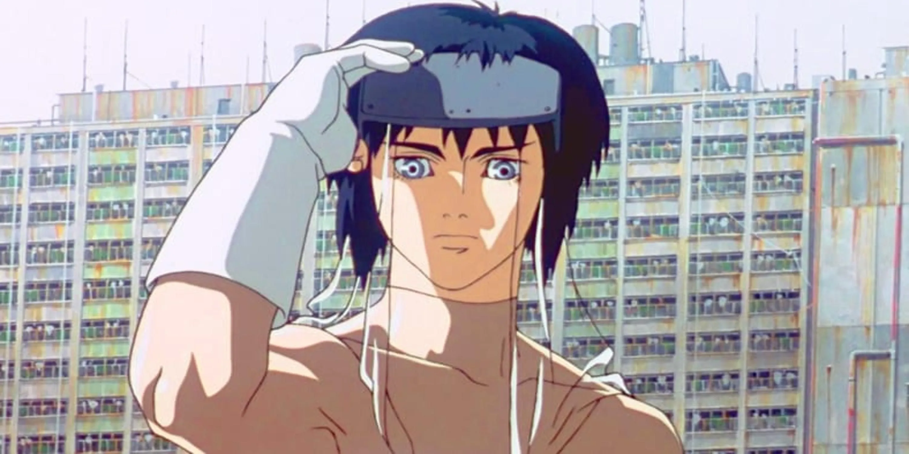 Major Motoko Kusanagi trong bộ đồ đặc trưng từ Ghost in the Shell