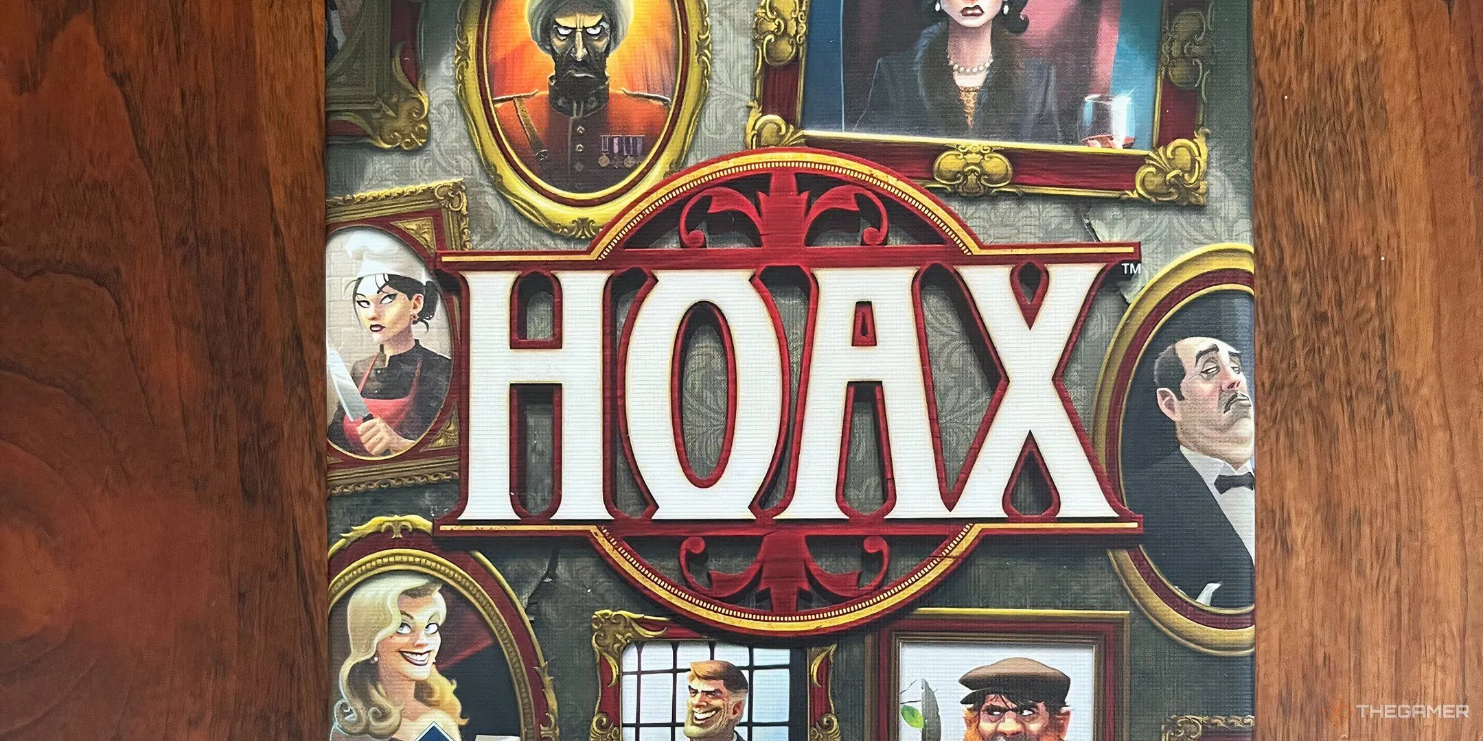 Minh họa hộp board game Hoax với các bức chân dung nhân vật bí ẩn