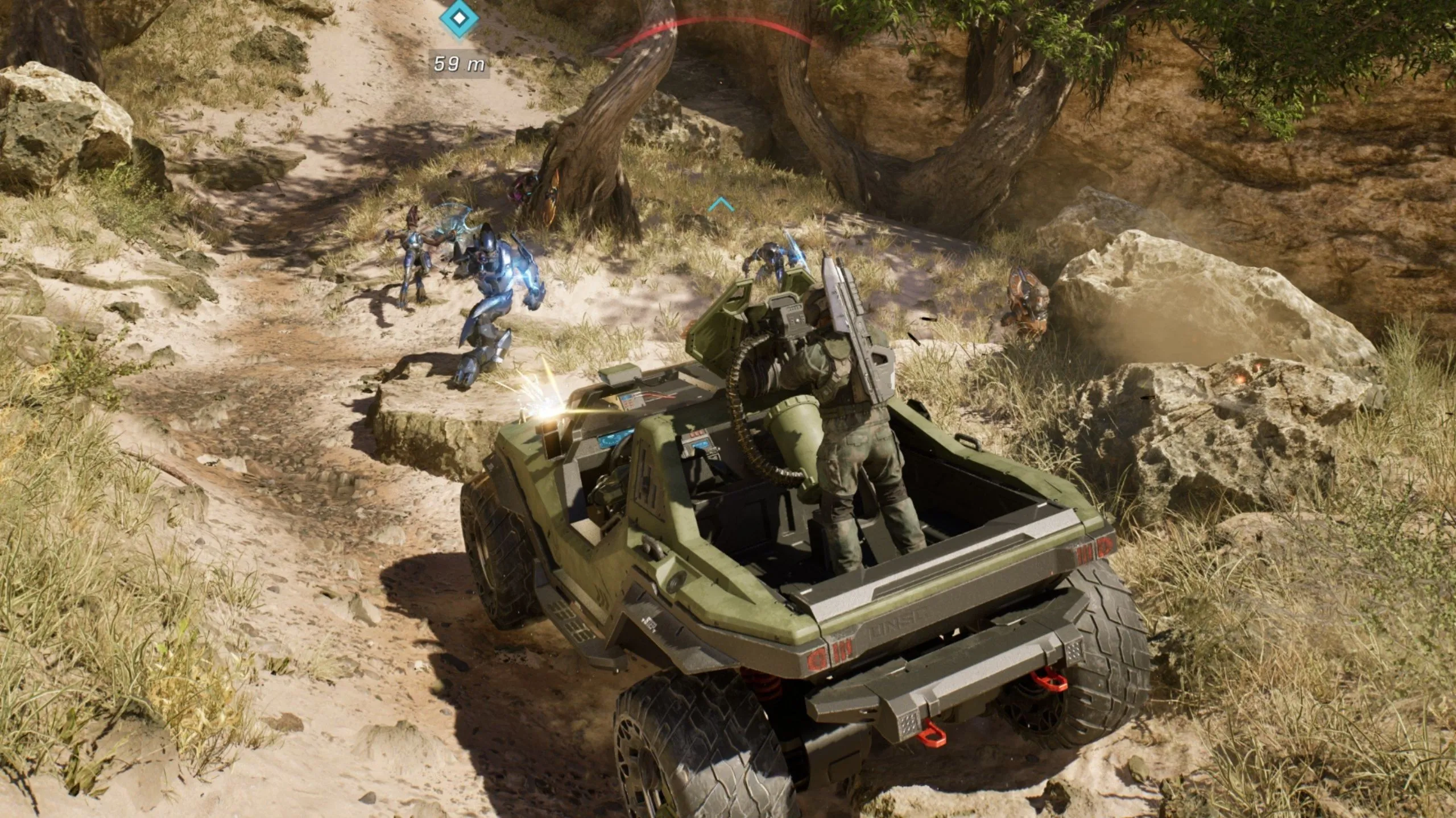 Co-op bốn người trong Halo: Campaign Evolved, thể hiện chia màn hình và crossplay giữa console và PC