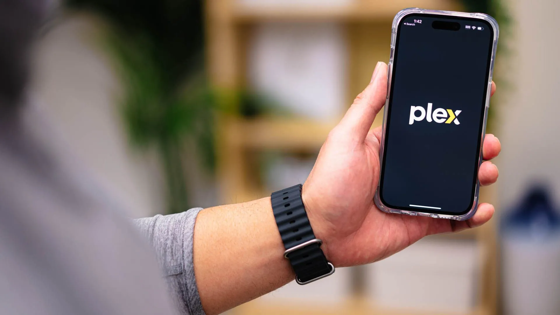 Giao diện ứng dụng Plex trên điện thoại, phù hợp để backup ảnh và clip game.