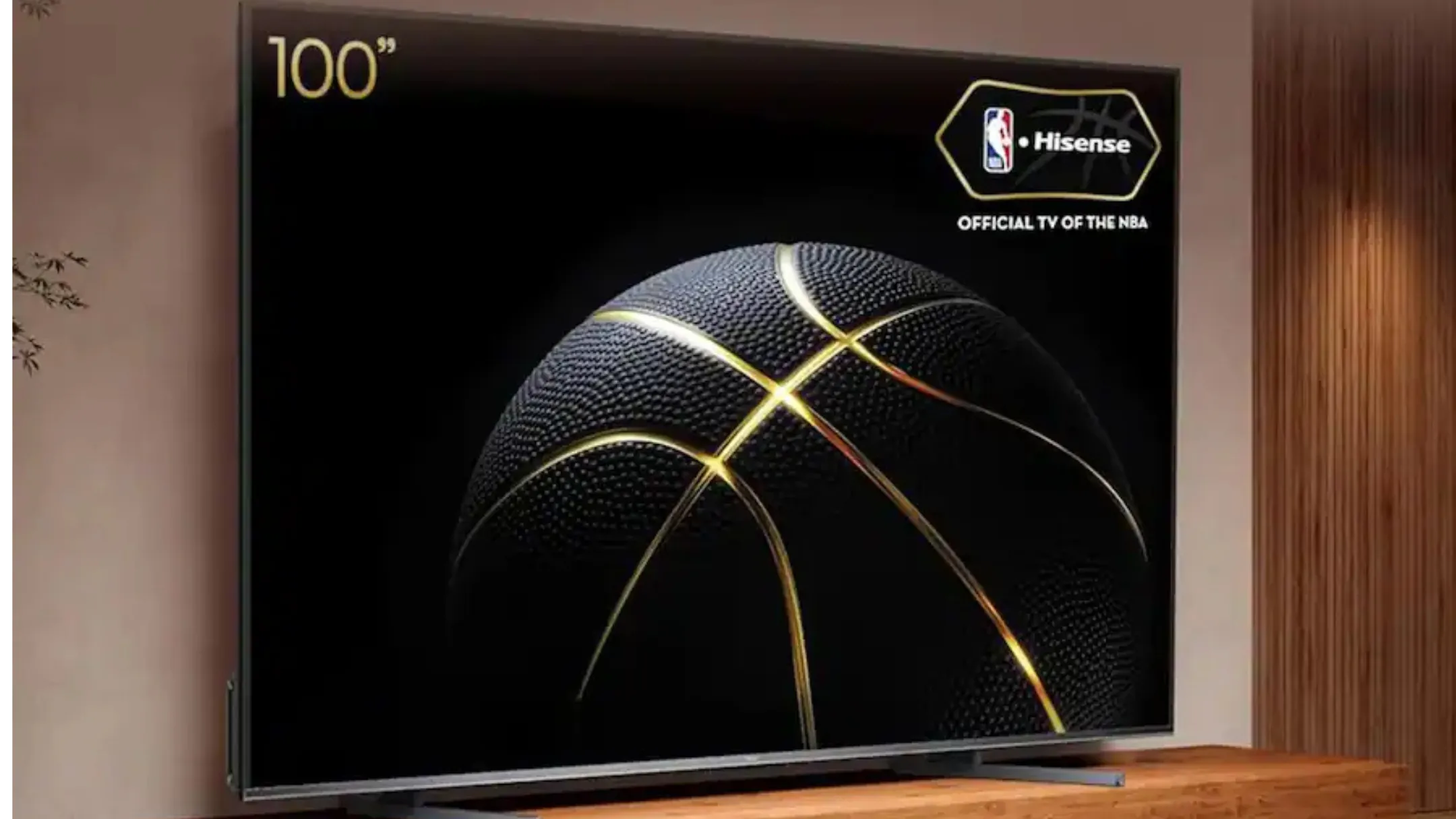 Hisense 100 inch U70 trình bày màu sắc và tần số quét 144Hz phù hợp cho chơi game console và PC