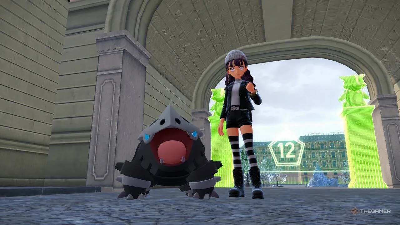 Lairon bên cạnh huấn luyện viên - TM Steel tham khảo